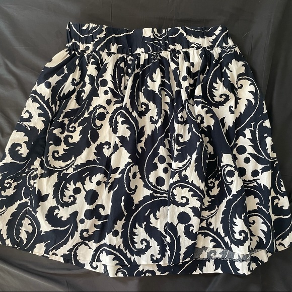 Dresses & Skirts - baroque print skirt with pockets
